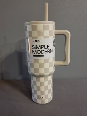 Simple Modern The Trek 40 oz Tumbler Checkerboard Cream Tan Handle Straw